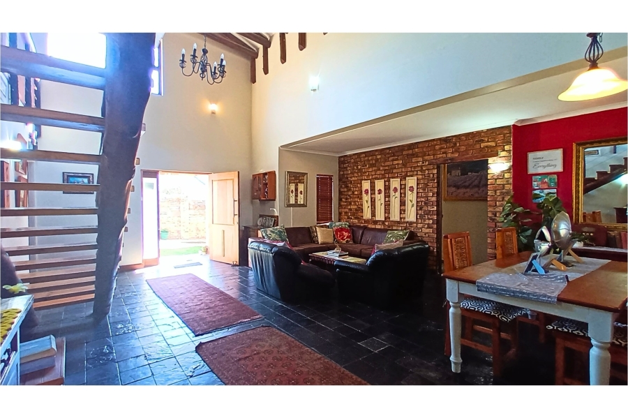 5 Bedroom Property for Sale in Gonubie Eastern Cape